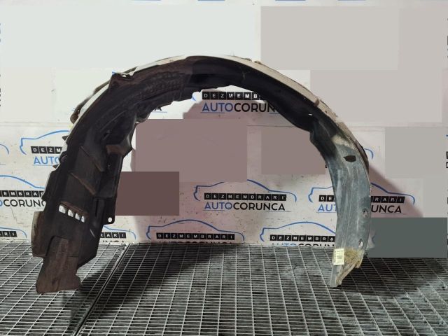 bontott MITSUBISHI OUTLANDER Bal első Dobbetét (Kerékjárati, Műanyag)