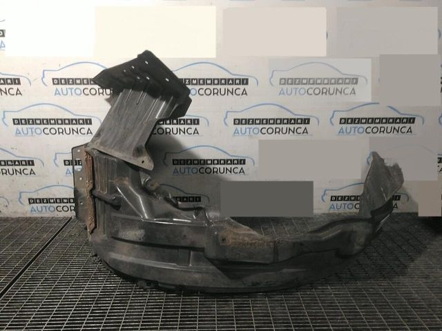 bontott MITSUBISHI OUTLANDER Bal első Dobbetét (Kerékjárati, Műanyag)