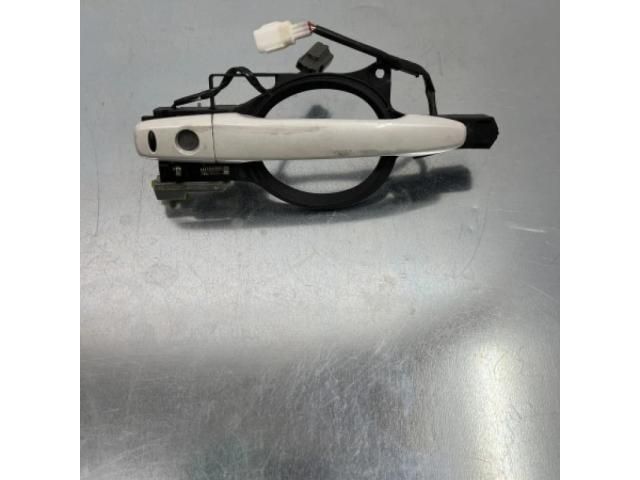 bontott MITSUBISHI OUTLANDER Bal első Külső Kilincs