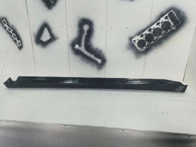 bontott MITSUBISHI OUTLANDER Bal első Küszöb Díszléc