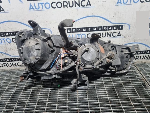 bontott MITSUBISHI OUTLANDER Bal Fényszóró