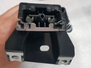 bontott MITSUBISHI OUTLANDER Bal Fényszórómosó Fúvóka