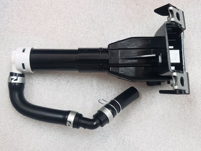 bontott MITSUBISHI OUTLANDER Bal Fényszórómosó Fúvóka