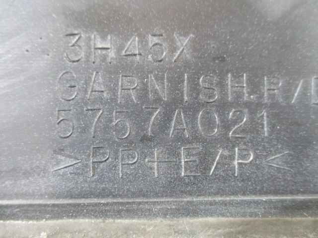 bontott MITSUBISHI OUTLANDER Bal hátsó Ajtó Kárpit