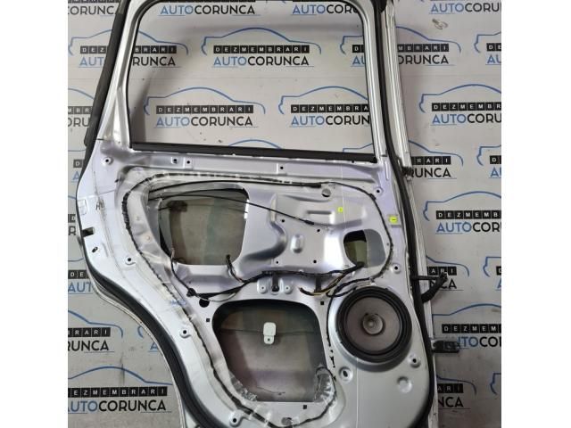 bontott MITSUBISHI OUTLANDER Bal hátsó Ajtó (Üres lemez)