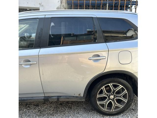 bontott MITSUBISHI OUTLANDER Bal hátsó Ajtó (Üres lemez)