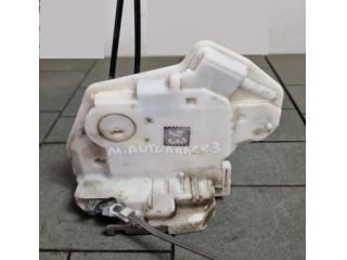 bontott MITSUBISHI OUTLANDER Bal hátsó Ajtózár