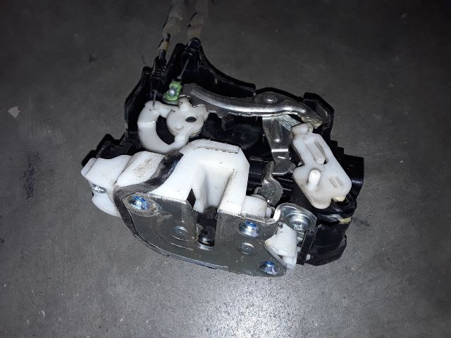 bontott MITSUBISHI OUTLANDER Bal hátsó Ajtózár