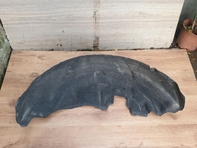 bontott MITSUBISHI OUTLANDER Bal hátsó Dobbetét (Kerékjárati, Műanyag)