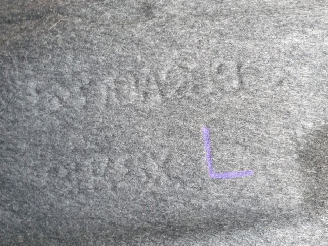 bontott MITSUBISHI OUTLANDER Bal hátsó Dobbetét (Kerékjárati, Műanyag)