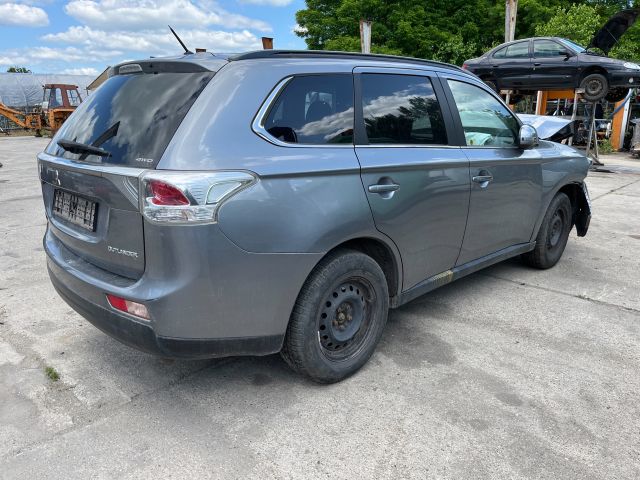 bontott MITSUBISHI OUTLANDER Bal hátsó Külső Kilincs