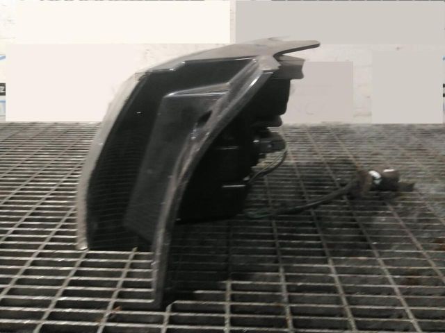 bontott MITSUBISHI OUTLANDER Bal Hátsó Lámpa