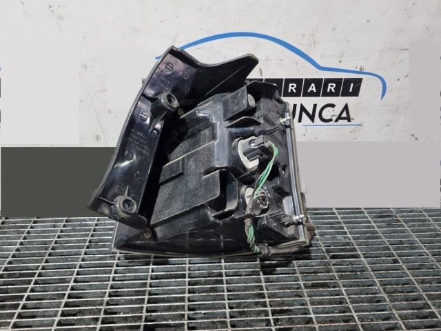 bontott MITSUBISHI OUTLANDER Bal Hátsó Lámpa