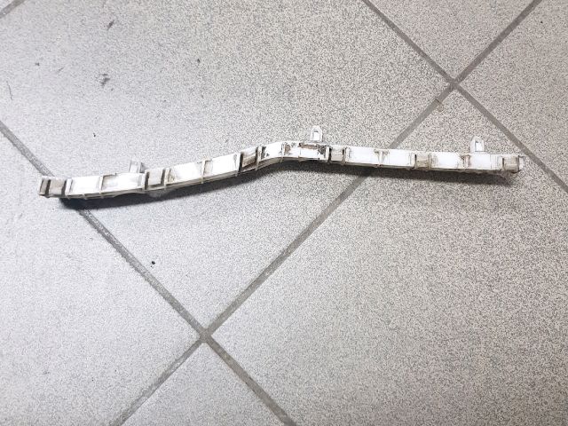 bontott MITSUBISHI OUTLANDER Bal hátsó Oldal Lökhárító Tartó (Műanyag)