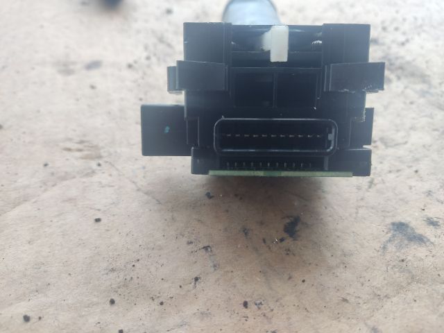 bontott MITSUBISHI OUTLANDER Bal Kormánykapcsoló Irányjelző