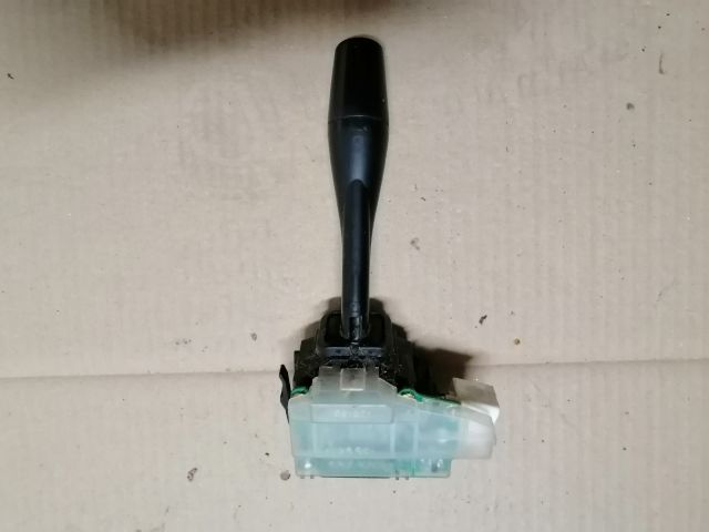 bontott MITSUBISHI OUTLANDER Bal Kormánykapcsoló Irányjelző