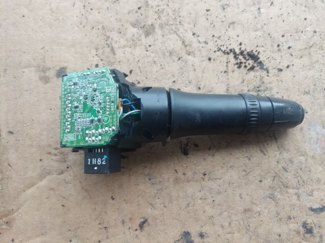 bontott MITSUBISHI OUTLANDER Bal Kormánykapcsoló Irányjelző