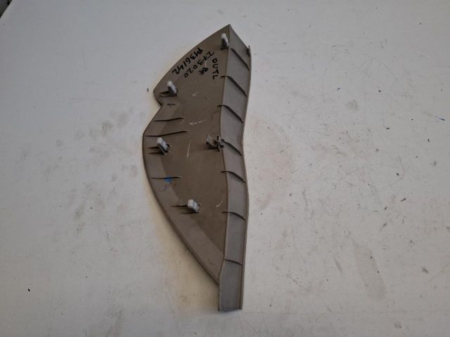 bontott MITSUBISHI OUTLANDER Bal Műszerfal Oldalkárpit