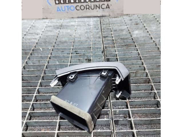 bontott MITSUBISHI OUTLANDER Bal Szellőző