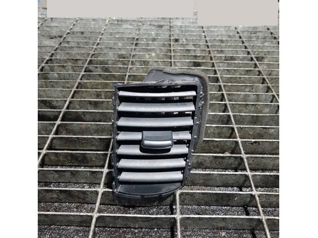 bontott MITSUBISHI OUTLANDER Bal Szellőző