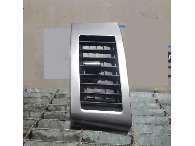 bontott MITSUBISHI OUTLANDER Bal Szellőző