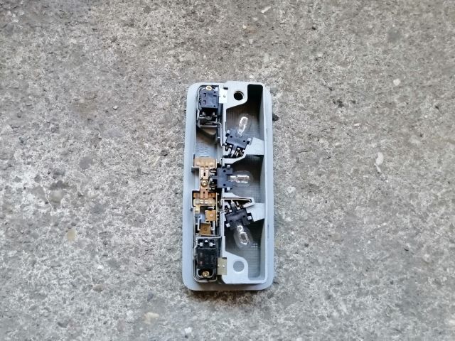 bontott MITSUBISHI OUTLANDER Beltér Világítás Első