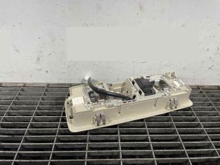 bontott MITSUBISHI OUTLANDER Beltér Világítás Első