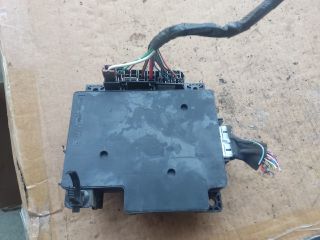 bontott MITSUBISHI OUTLANDER Biztosítéktábla Utastér