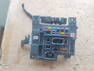 bontott MITSUBISHI OUTLANDER Biztosítéktábla Utastér