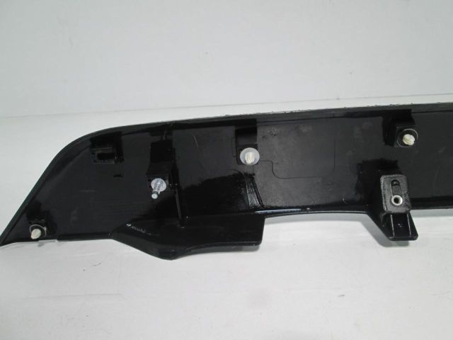 bontott MITSUBISHI OUTLANDER Csomagtérajtó Díszléc