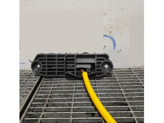 bontott MITSUBISHI OUTLANDER Csomagtérajtó Kilincs