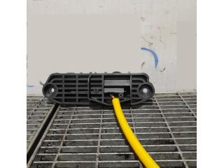 bontott MITSUBISHI OUTLANDER Csomagtérajtó Kilincs