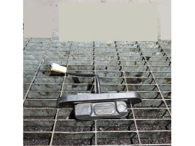 bontott MITSUBISHI OUTLANDER Csomagtérajtó Kilincs