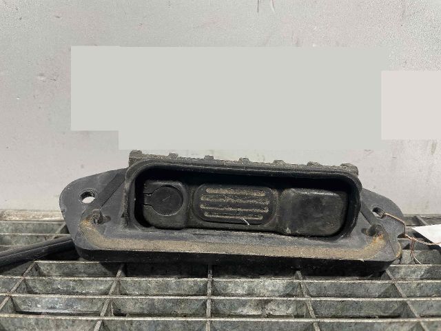 bontott MITSUBISHI OUTLANDER Csomagtérajtó Kilincs