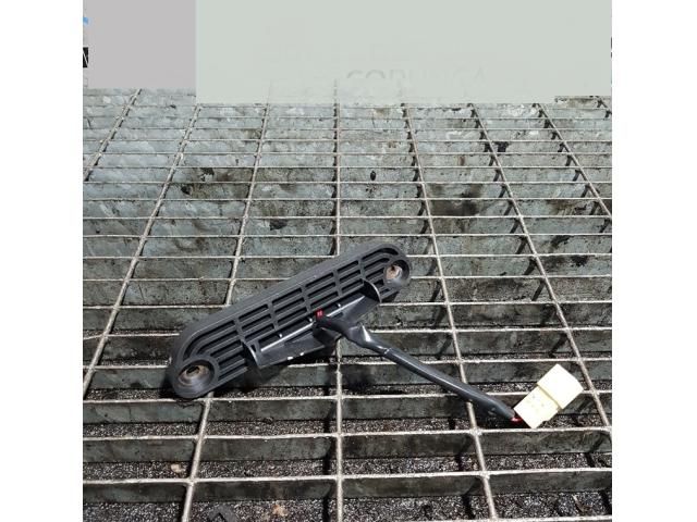 bontott MITSUBISHI OUTLANDER Csomagtérajtó Kilincs