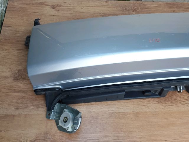 bontott MITSUBISHI OUTLANDER Csomagtérajtó (Részeivel)