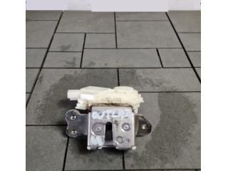 bontott MITSUBISHI OUTLANDER Csomagtérajtó Zárszerkezet