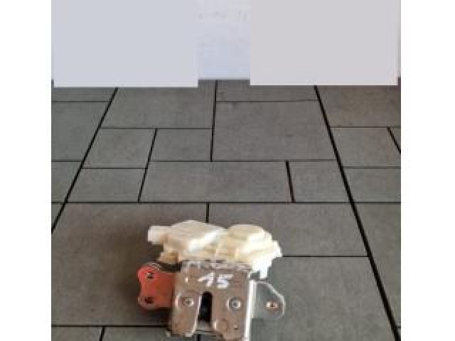 bontott MITSUBISHI OUTLANDER Csomagtérajtó Zárszerkezet