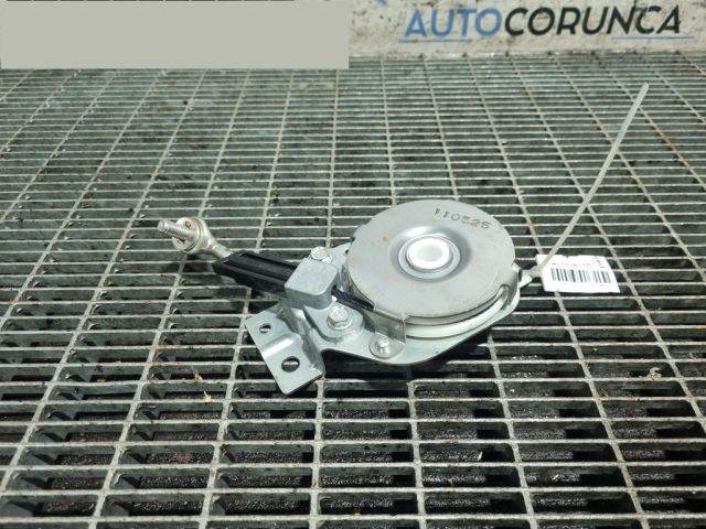 bontott MITSUBISHI OUTLANDER Csomagtérajtó Zárszerkezet