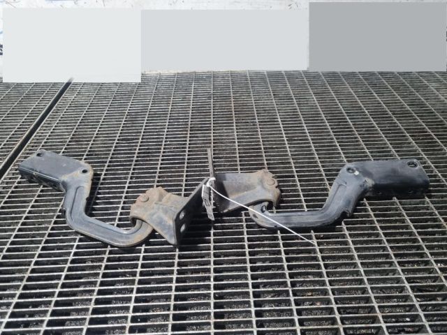 bontott MITSUBISHI OUTLANDER Csomagtérajtó Zsanér