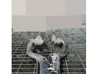 bontott MITSUBISHI OUTLANDER Csomagtérajtó Zsanér