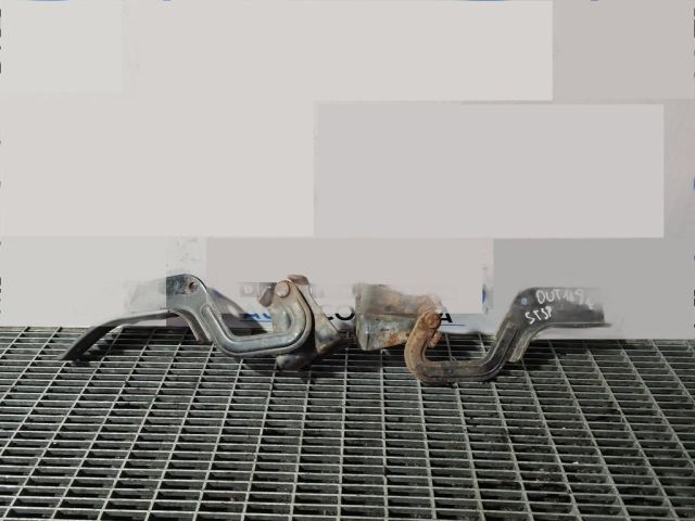 bontott MITSUBISHI OUTLANDER Csomagtérajtó Zsanér