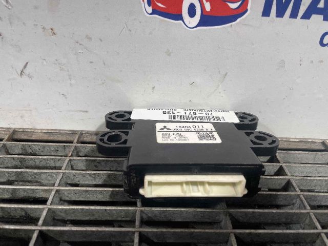 bontott MITSUBISHI OUTLANDER Elektronika (Magában)