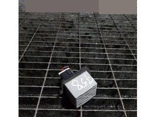 bontott MITSUBISHI OUTLANDER Előtét Ellenállás Fűtőmotor