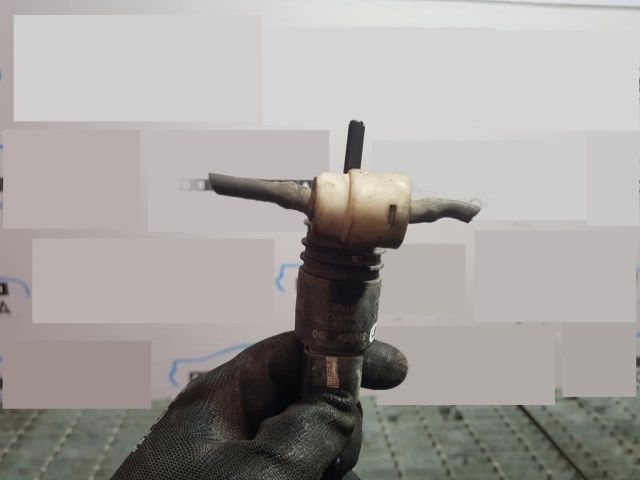 bontott MITSUBISHI OUTLANDER Első Ablakmosó Szivattyú