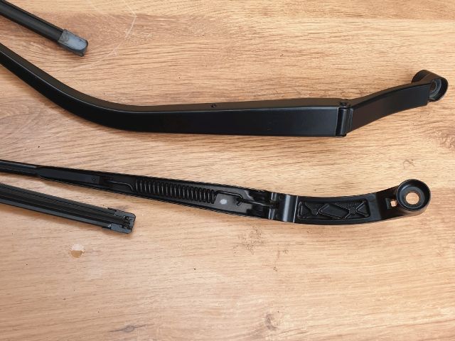 bontott MITSUBISHI OUTLANDER Első Ablaktörlő Kar