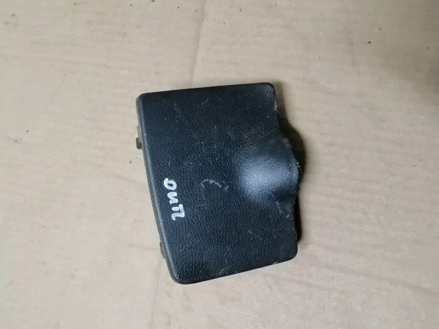 bontott MITSUBISHI OUTLANDER Első Hamutartó