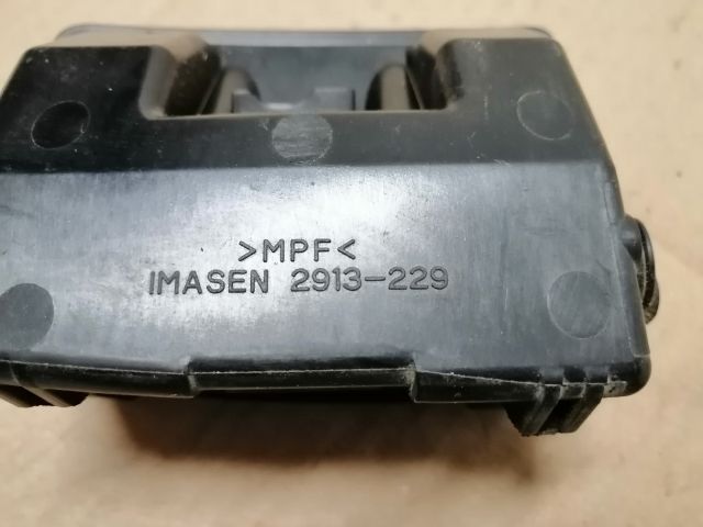 bontott MITSUBISHI OUTLANDER Első Hamutartó