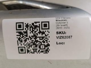 bontott MITSUBISHI OUTLANDER Első Lökhárító Alsó Középső Díszrács