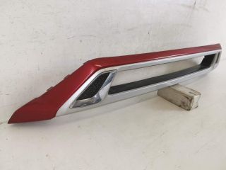 bontott MITSUBISHI OUTLANDER Első Lökhárító Alsó Középső Díszrács